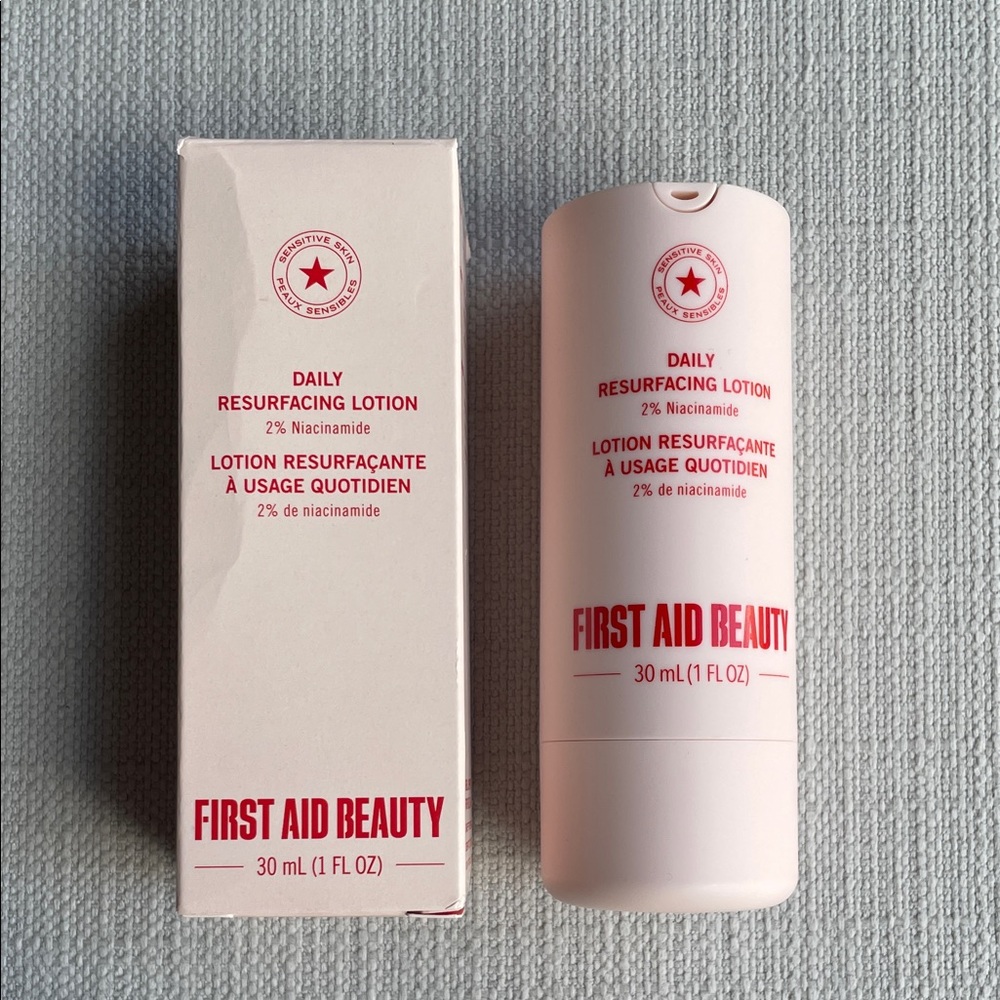 First Aid Beauty Daily Resurfacing Moisturizer with 2% Niacinamide